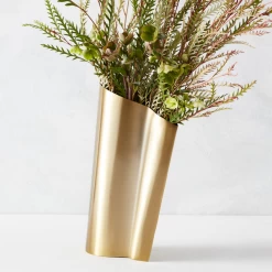 Mercer Vase -Upholstery Shop webimage 120212578 2 jpg