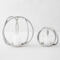 Trinity Pillar Holder