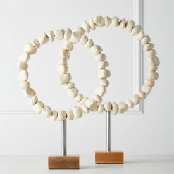 Nikki Chu - Pebble Ring On Stand