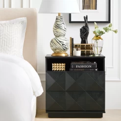 Fingers Crossed Hand -Upholstery Shop webimage 600102907 610523524 SP23 6 square