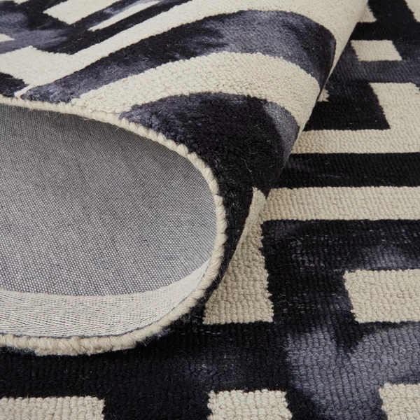 Lauren Rug - Black/Ivory 5 Lauren Rug - Black/Ivory - Image 3