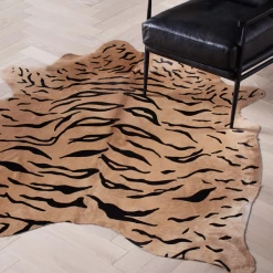 Miguel Hair On Cowhide Rug - Tan/Black