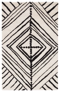 Nikki Chu - Miley Rug - Ivory/Black