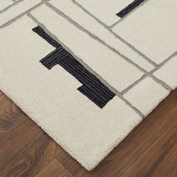 Maggie Rug - Ivory/Black 5 Maggie Rug - Ivory/Black - Image 3